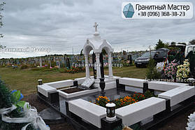 Памятник в виде церкви из мрамора. Полтавская обл., с. Плехов 6