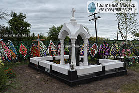 Памятник в виде церкви из мрамора. Полтавская обл., с. Плехов 11