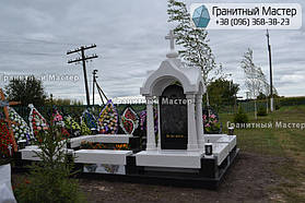 Памятник в виде церкви из мрамора. Полтавская обл., с. Плехов 12