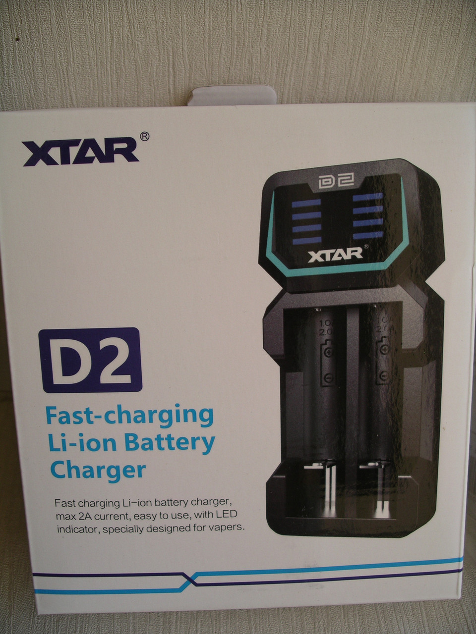 Зарядний пристрій Xtar D2