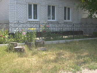 Кована огорожа, П-9