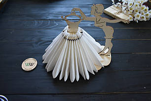 Декоративна підставка для серветок з дерева,дівчина з сукнею, підставка для серветок з дерева, тримач