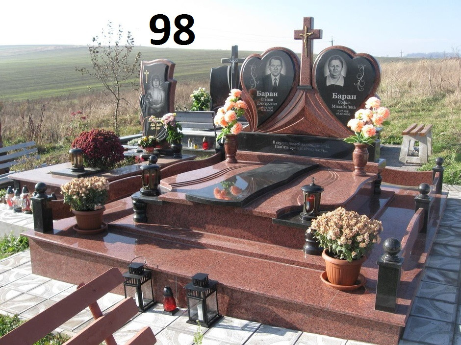 Пам'ятник на двох із покостівки сірого кольору 3300*3300