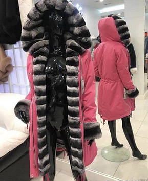 Парка з хутром шаншили з рожевої плащової тканини