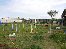 Монтаж оголовков на винтовые сваи.