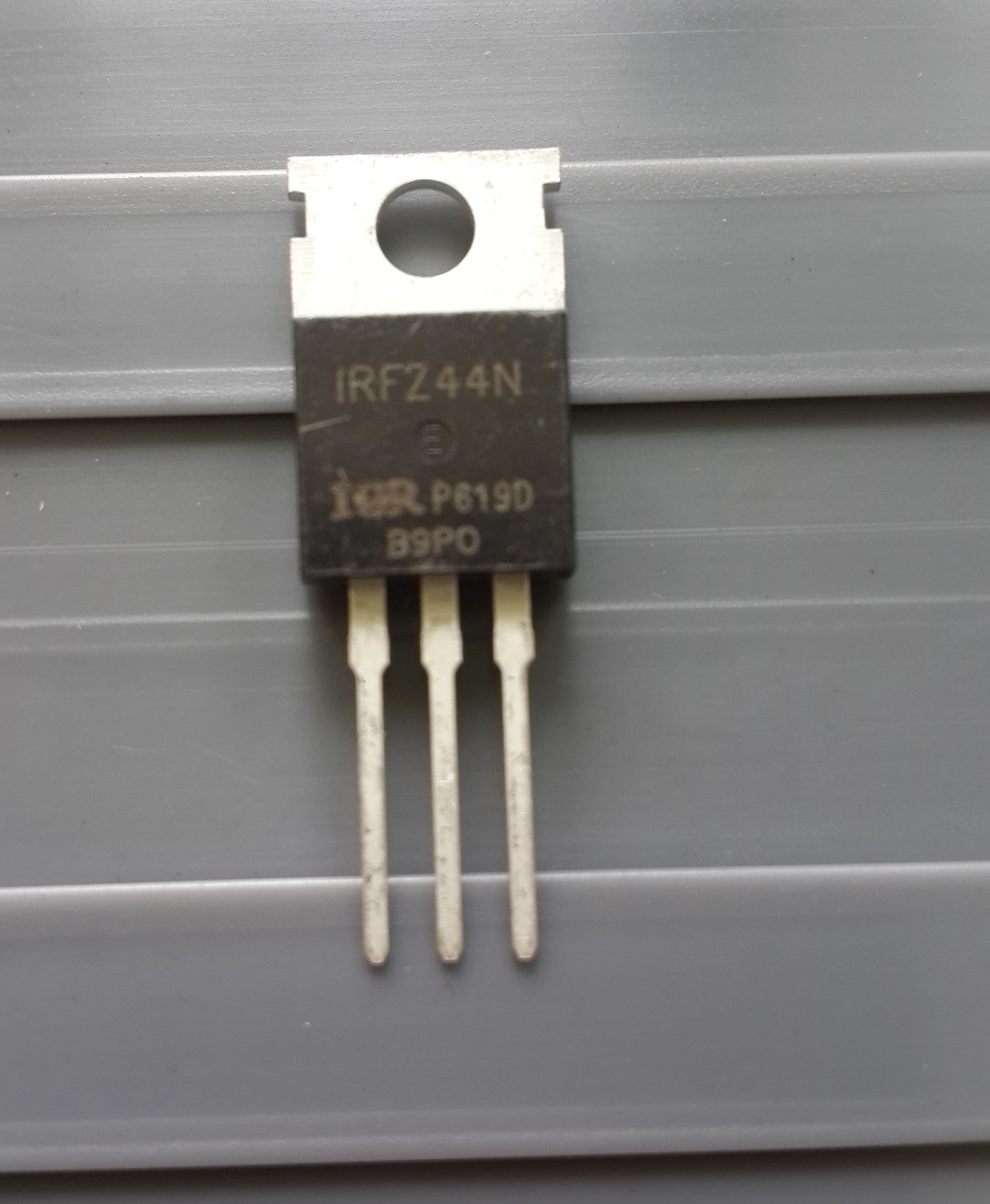 Транзистор IRFZ44N 50А 55В канал-N