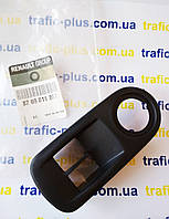 Рамка кнопки стеклоподъемника (сторона водителя) на Рено Трафик 2001-> RENAULT (Оригинал) 82 00 011 86