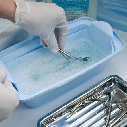 Дезінфікуючі засоби для інструменту