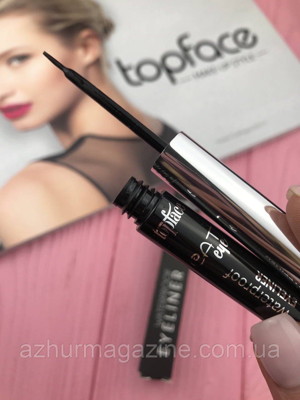 Підводка для повік Topface Cat Eye Eyeliner