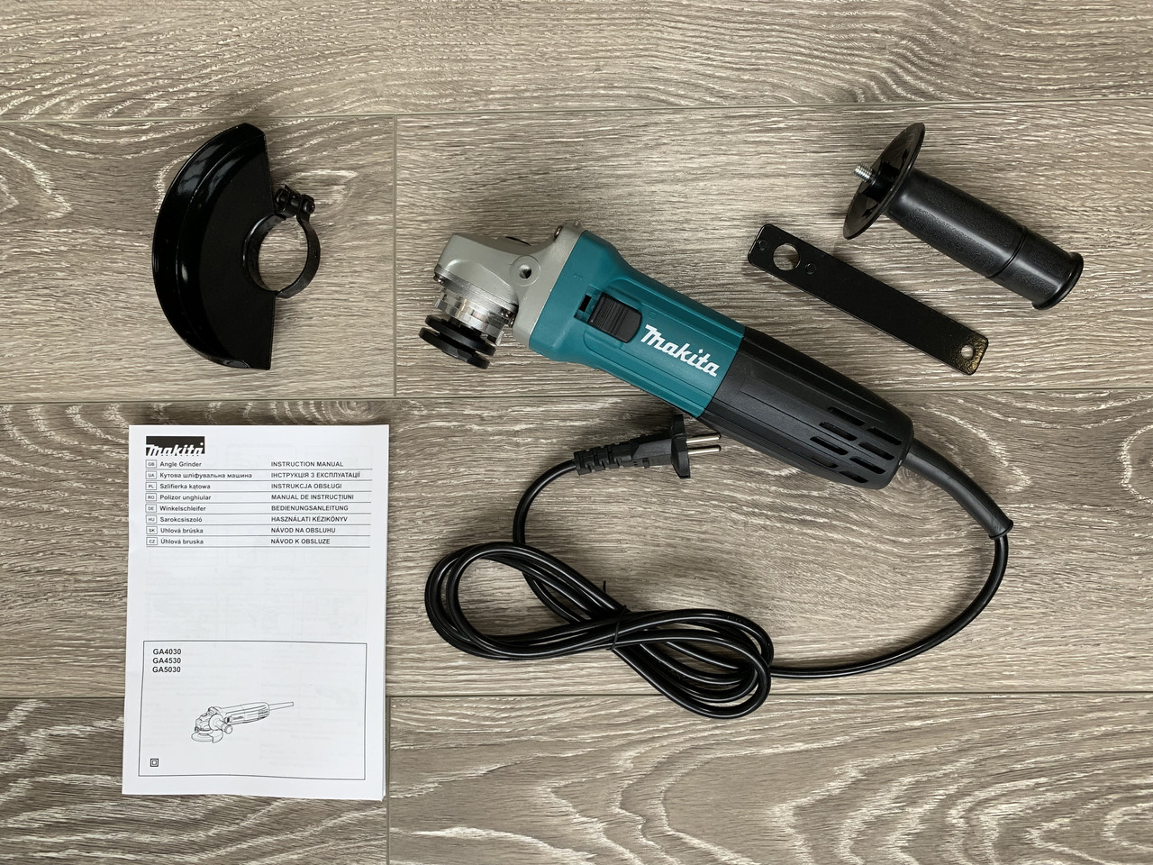 Болгарка Makita (Макіта GA5030 : коло 125 мм - 720 Вт