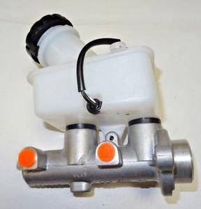 Циліндр гальмівний головний Матіз Matiz з бачком 96316435