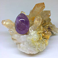 Яйце з каменю аметист мале