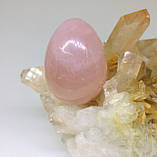 Яйце з рожевого кварцу мале, фото 3