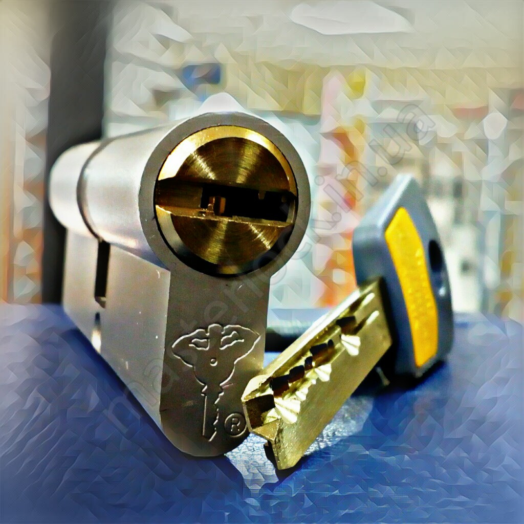 Цилиндр MUL-T-LOCK 7x7 38-38 ключ-ключ 76мм (ключ-тумблер)