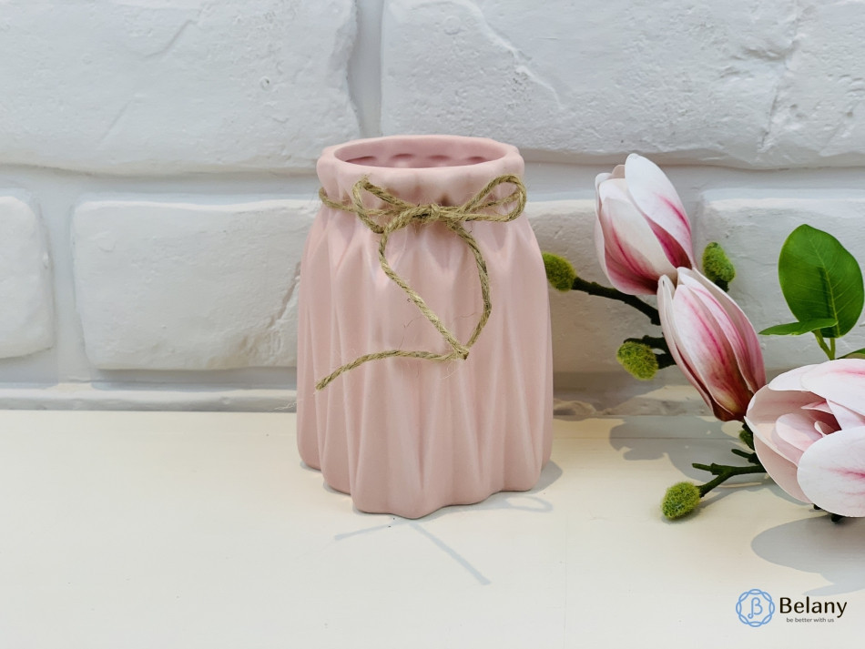 Оригінальна керамічна ваза "PRETTY" доповнення до дизайну рожева ваза