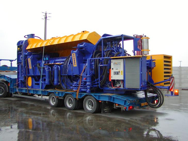 встроенный бункер подачи