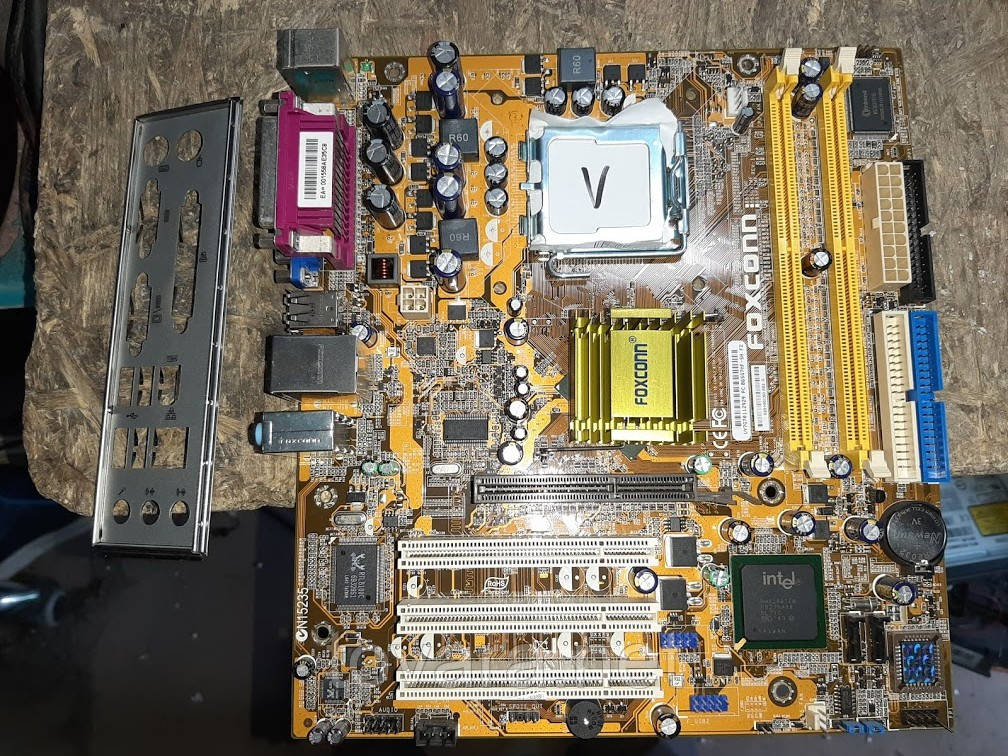 Мат. плата Foxconn 865G7MF-SH LGA775: продажа, цена в Киеве ...
