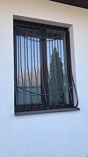 Решітки на вікна металеві