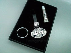 Брелок на ключи со стразами Hyundai