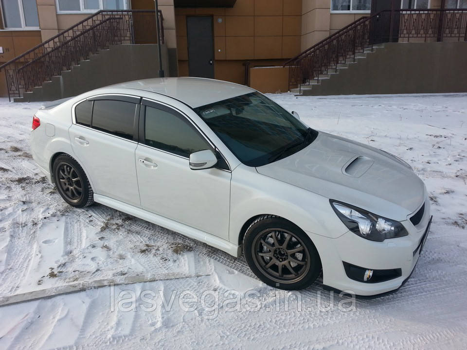 Вітровики з хромом, дефлектори вікон Subaru Legacy 2010-2015