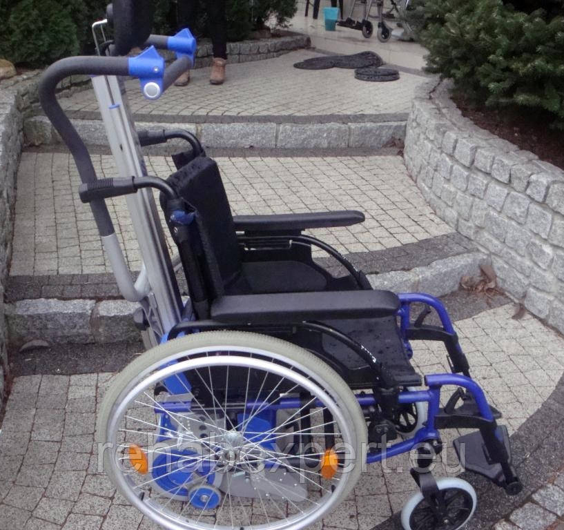 LIFTKAR SHERPA з інвалідним візком