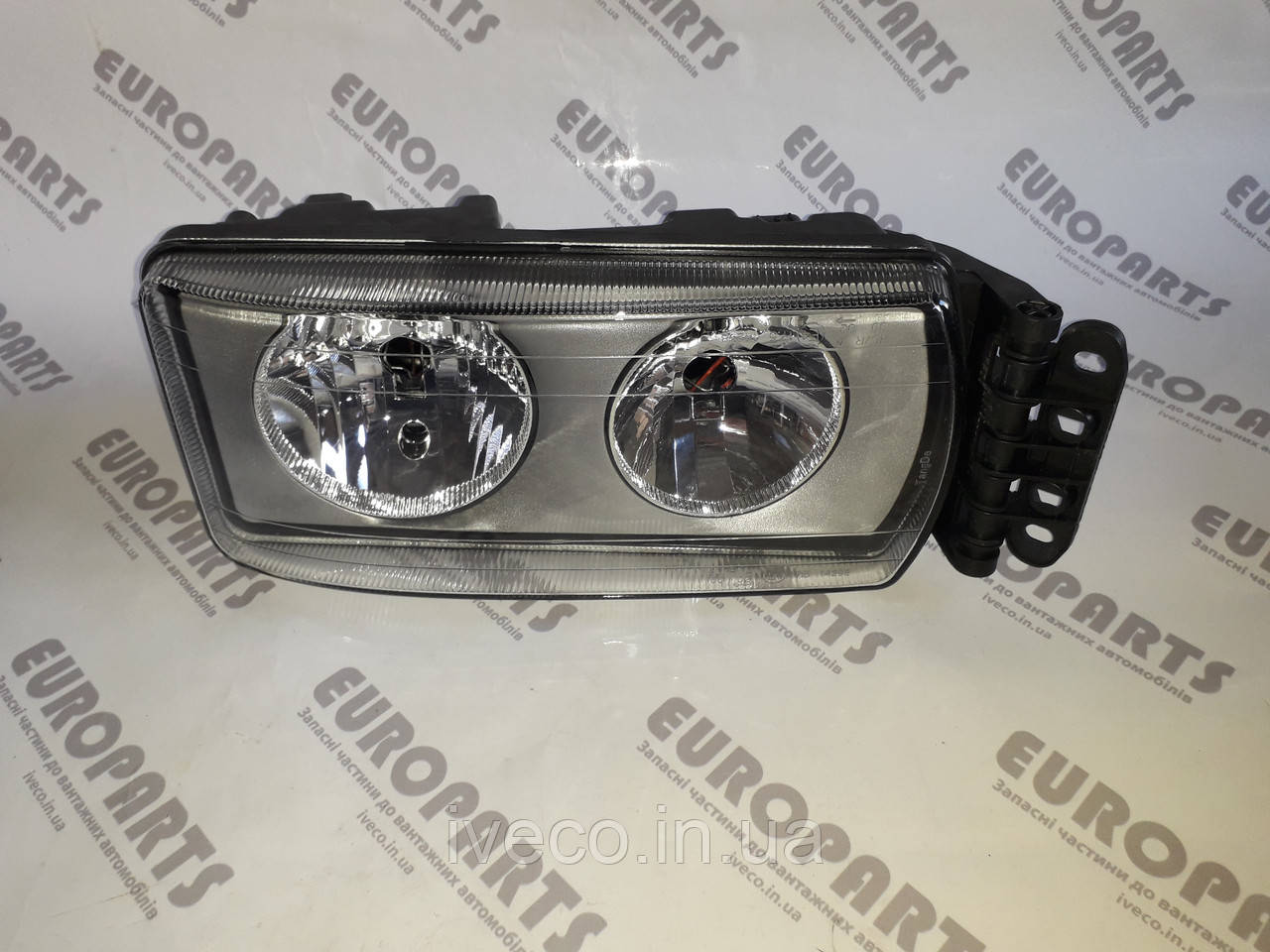 41221015 504238203 Фара права Івеко Страліс Тракер Єврокарго Iveco Stralis Eurocargo Trakker