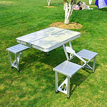 Розкладний стіл для пікніка зі стільцями
