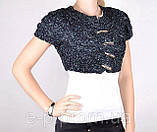 Укороченній в'язаний жилет різних кольорів на гудзиках NED & HELEN, фото 4