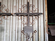 КОВАНЫЙ КРЕСТ НАДГРОБНЫЙ 1