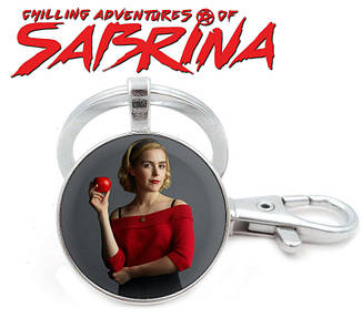 Брелок моторошні пригоди Сабріни/Chilling Adventures of Sabrina з героїнею в червоній кофті