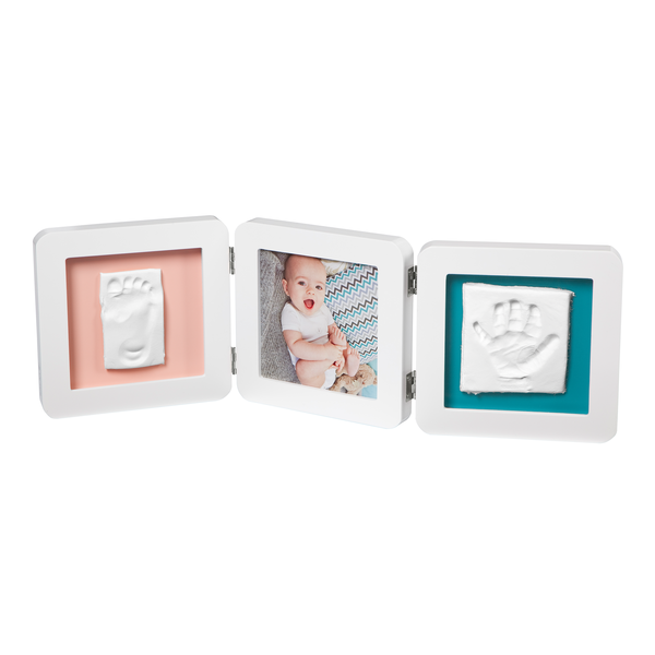 Baby Art — Рамочка Потрійна Біла з відбитком ручки та ніжки малюка та багатобарвними підкладками