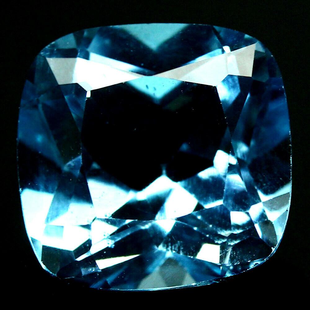 8.77 кт.  Природний Бразильський топаз подушка 12 мм.