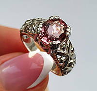 Ажурное кольцо с мозамбикским Intense Pink турмалином 2.95ct