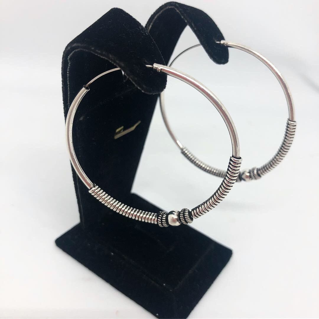 Сережки кільця зі срібла 925 Beauty Bar з декором "фактура спіраль"