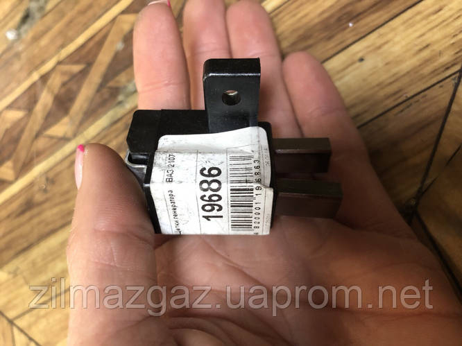 Щетки генератора ВАЗ 2107 (ID#829976713), цена: 55 ₴, купить на Prom.ua
