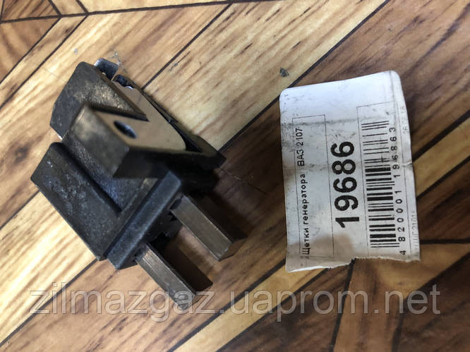 Щетки генератора ВАЗ 2107 (ID#829976713), цена: 55 ₴, купить на Prom.ua
