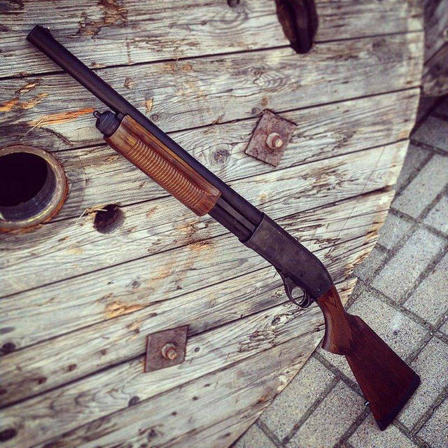 トイガン M870 WOOD STOCK TYPE M870ウッドストックタイプ - ガスショットガン＆ガスグレネード