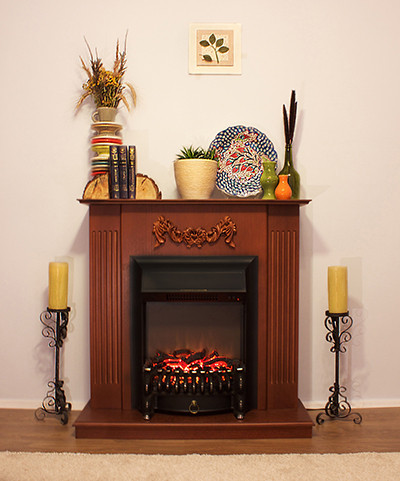 Фронтальний каминокомплект Fireplace Лісабон Кароліна ефект мерехтливих дров зі звуком і обігрівом