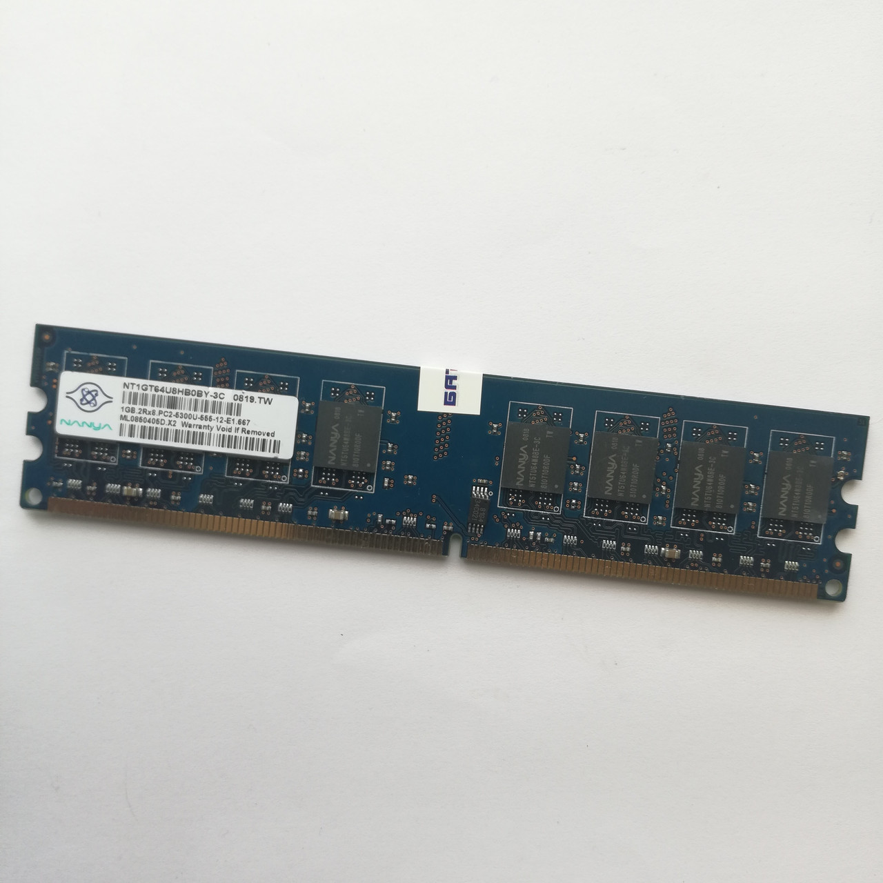 Оперативная память Nanya DDR2 1Gb 667MHz PC2 5300U 2R8 CL5 (NT1GT64U8HB0BY-3C) Б/У