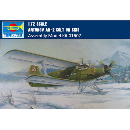 Збірна модель радянського літака Ан-2 на лижах. 1/72 TRUMPETER 01607, фото 1