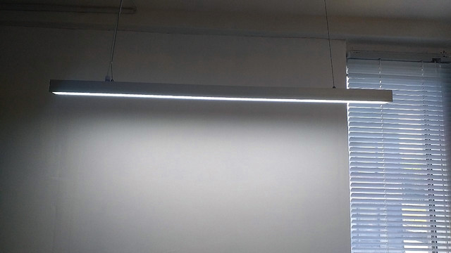 Линейный Светильник из LED Профиля 42х43мм фото