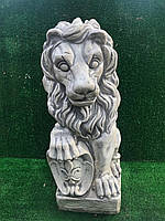 Леви бетоні    ( висота 68 см 52 кг )