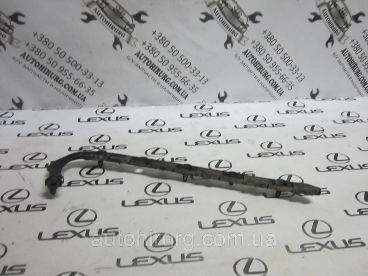 Лівий кронштейн заднього бампера Lexus LS460 (52156-50040)