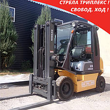 Газовий вилковий навантажувач 2 тонни Nissan U1D2A20LQ б/у, фото 3