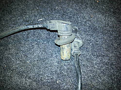 Передній датчик ABS Audi 100 A6 C4 91-97г