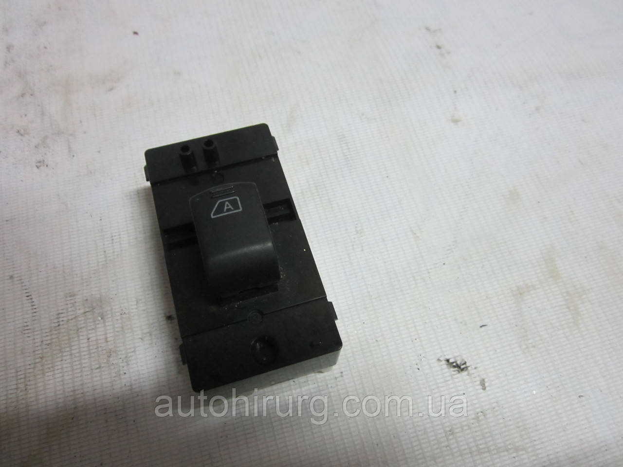 Кнопка склопідіймача Infiniti Qx56/Qx80 (Z62) (25431 1LA1A)
