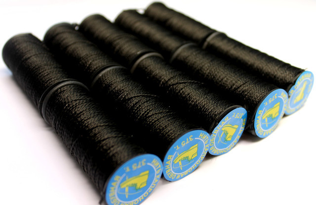 Нитка мала ДРАТВА п/п чорна (10 шт.)