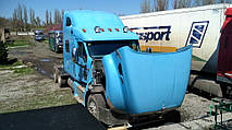 Производство и замена лобового стекла триплекс на грузовике Peterbilt 387 в Никополе (Украина). 1