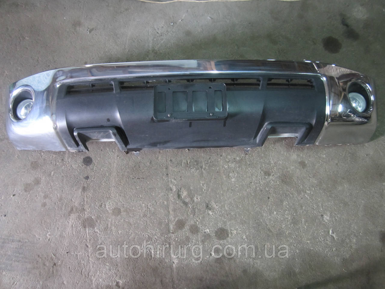 Передній бампер Toyota Tundra (52111-0C021)