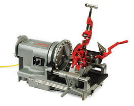 Різьбонарізний верстат моделі RIDGID 300 Compact